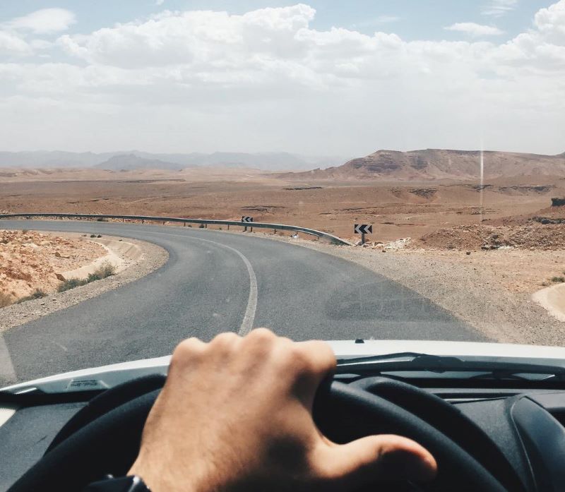 Experiencia en el desierto en coche 