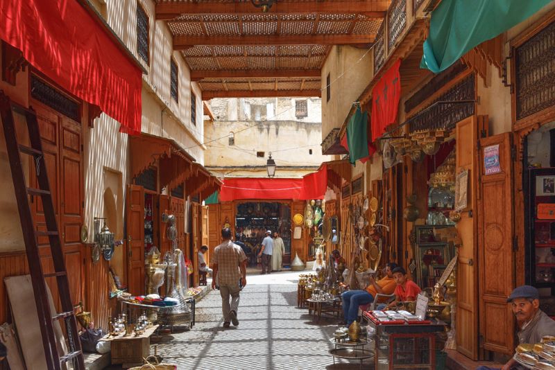 Morocco tour visiting the Medina