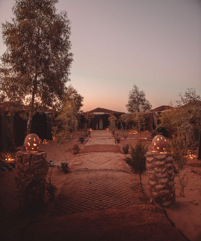 Camp en el desierto de Marruecos